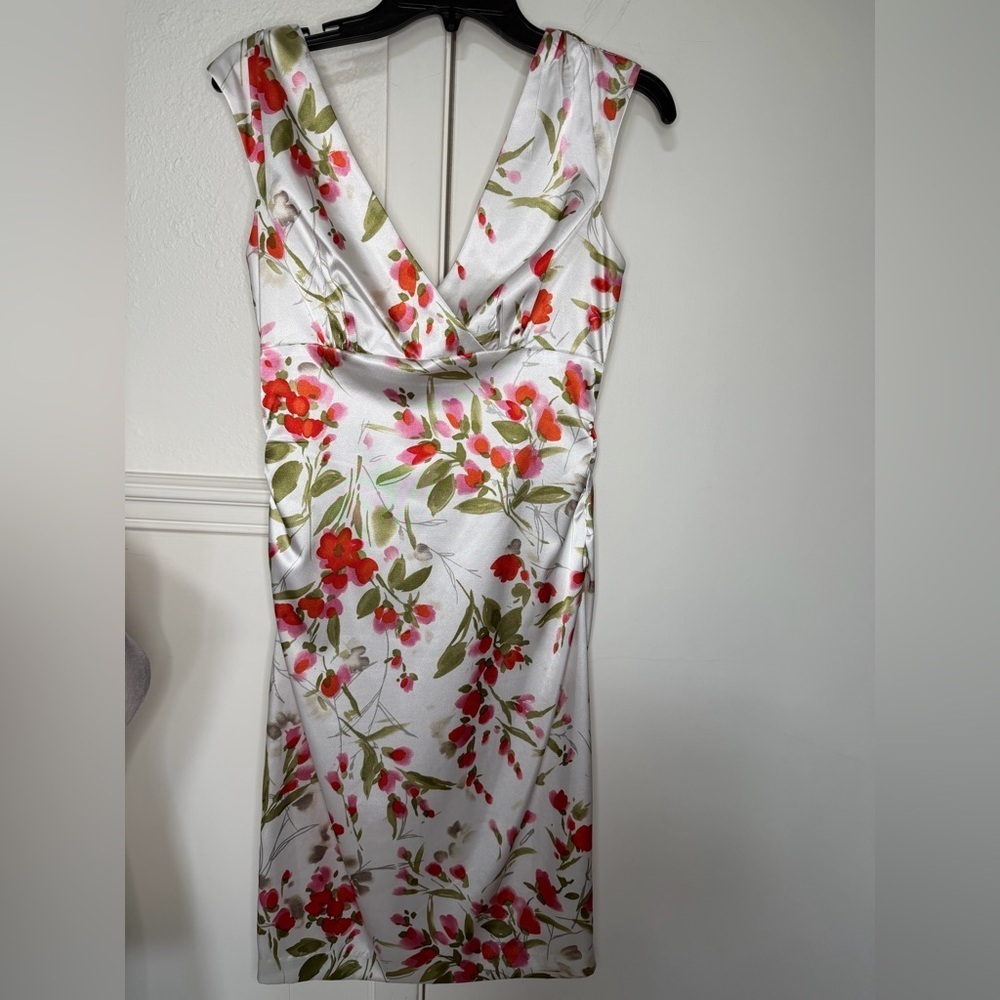 Maggy L Satin Floral Dress in Red and Green size 8